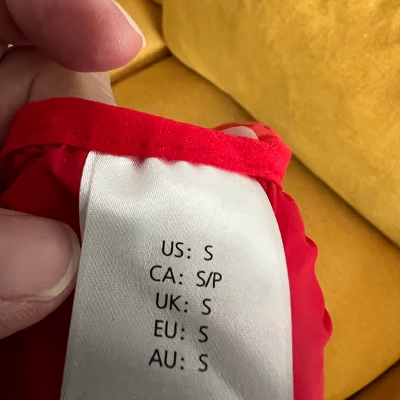 IM NYC dog jacket, red puffy jacket it’s zipper. Small dog. Fully sanitized - Picture 8 of 8